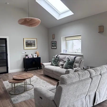 Moate View House * Ballymore Eustace
